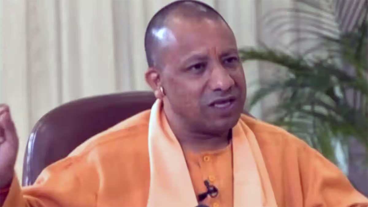 CM Bal Seva Yojana: कोविड में माता-पिता खोने वाले बच्चों के लिए सहारा बनी Yogi Sarkar, मुफ्त शिक्षा, लैपटॉप और आर्थिक मदद से बदल रही जिंदगी