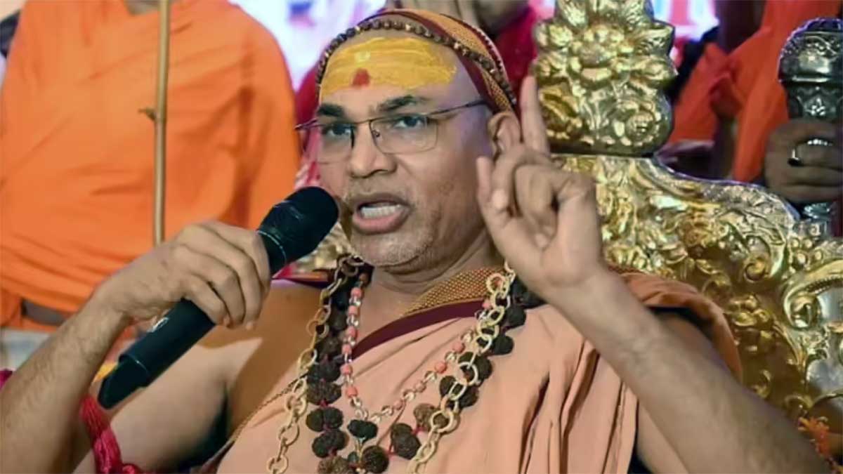 Shankaracharya Case Twist: दबाव में दर्ज कराई थी FIR, आशुतोष ब्रह्मचारी का बड़ा दावा, रामभद्राचार्य से जुड़े नए आरोपों से मचा हड़कंप