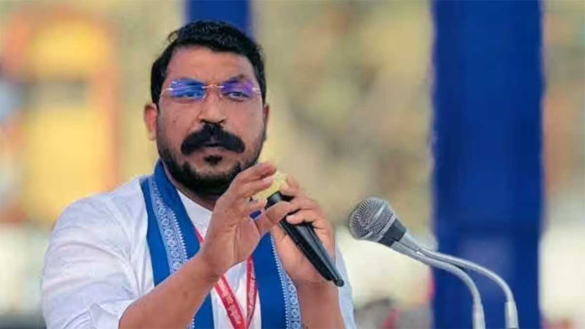 यूपी 2027 में किसके साथ जाएंगे चंद्रशेखर आजाद? BSP-SP गठबंधन पर दिया ऐसा जवाब, बढ़ गई सियासी हलचल