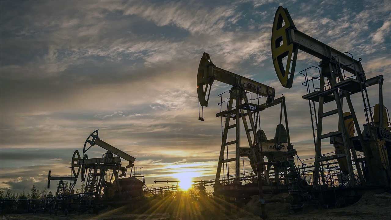 Iran-US Deal का असर! 4% लुढ़का Crude Oil, क्या अब भारत में सस्ता होगा पेट्रोल-डीजल? जानिए पूरी गणित