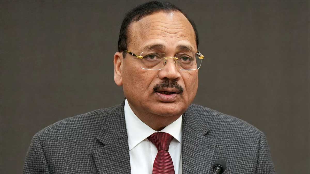 NEET Re-Exam से पहले 1600 छात्रों की बढ़ी टेंशन! एडमिट कार्ड डाउनलोड नहीं, SC पहुंची याचिका पर CJI ने सुनवाई से किया इनकार