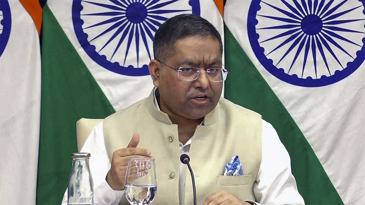 Karachi Attack पर पाकिस्तान को भारत का करारा जवाब, बोला- दूसरों पर उंगली न उठाए, पहले अपने गिरेबान में झांके