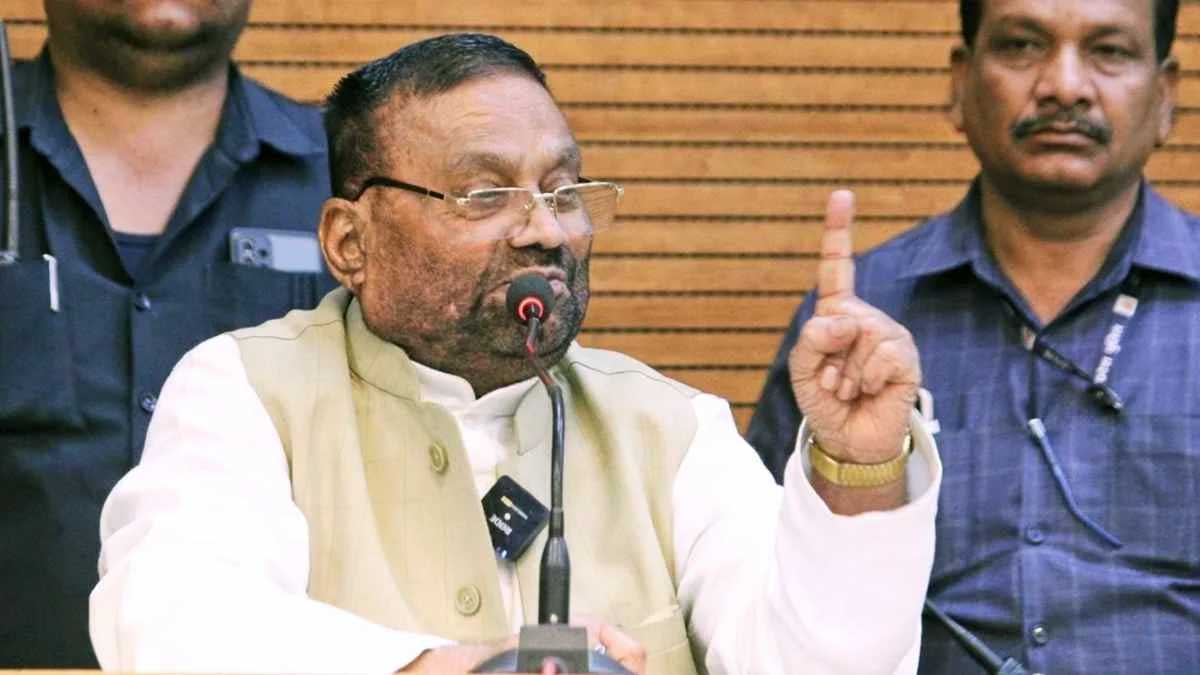 राम पर बयान देकर फिर घिरे स्वामी प्रसाद मौर्य! संत ने दी कड़ी प्रतिक्रिया, 5 लाख के इनाम वाले ऐलान से बढ़ा विवाद