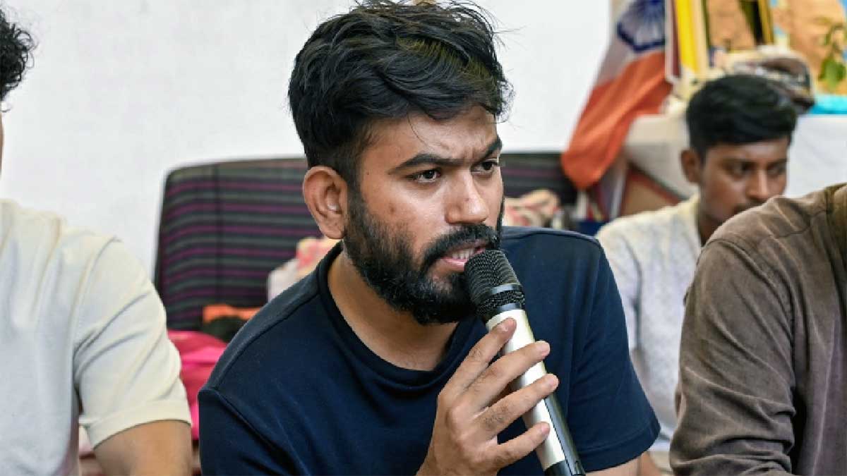 PM Modi के Instagram Videos पर अभिजीत दीपके का तंज, बोले- उन्हें प्रधानमंत्री नहीं, Influencer बन जाना चाहिए