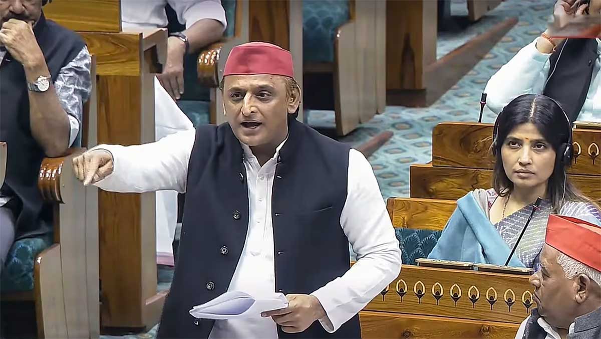 Lok Sabha में अखिलेश यादव का तंज, बोले- एक प्रधान हटाकर, आपने प्रधानमंत्री बचा लिया