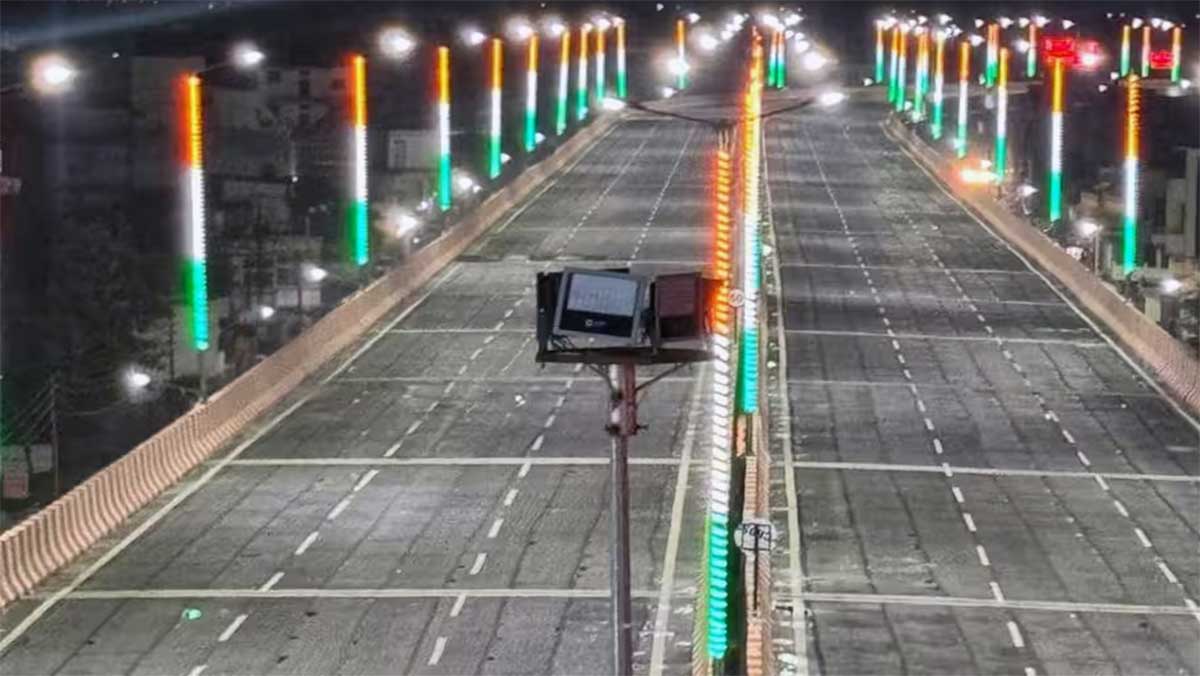 Gorakhpur Development: फोरलेन, फ्लाईओवर और एक्सप्रेसवे से बदली गोरखपुर की तस्वीर, इंफ्रास्ट्रक्चर में नई पहचान बना शहर