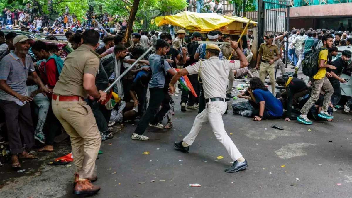 Delhi High Court: CJP Protest पर हाईकोर्ट सख्त, CCTV और Body Camera फुटेज सुरक्षित रखने का आदेश, पुलिस को जारी हुआ नोटिस