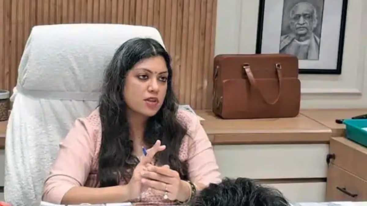 Noida DM Medha Rupam ने इलाहाबाद हाईकोर्ट में मांगी बिना शर्त माफी, जानें क्या था पूरा मामला