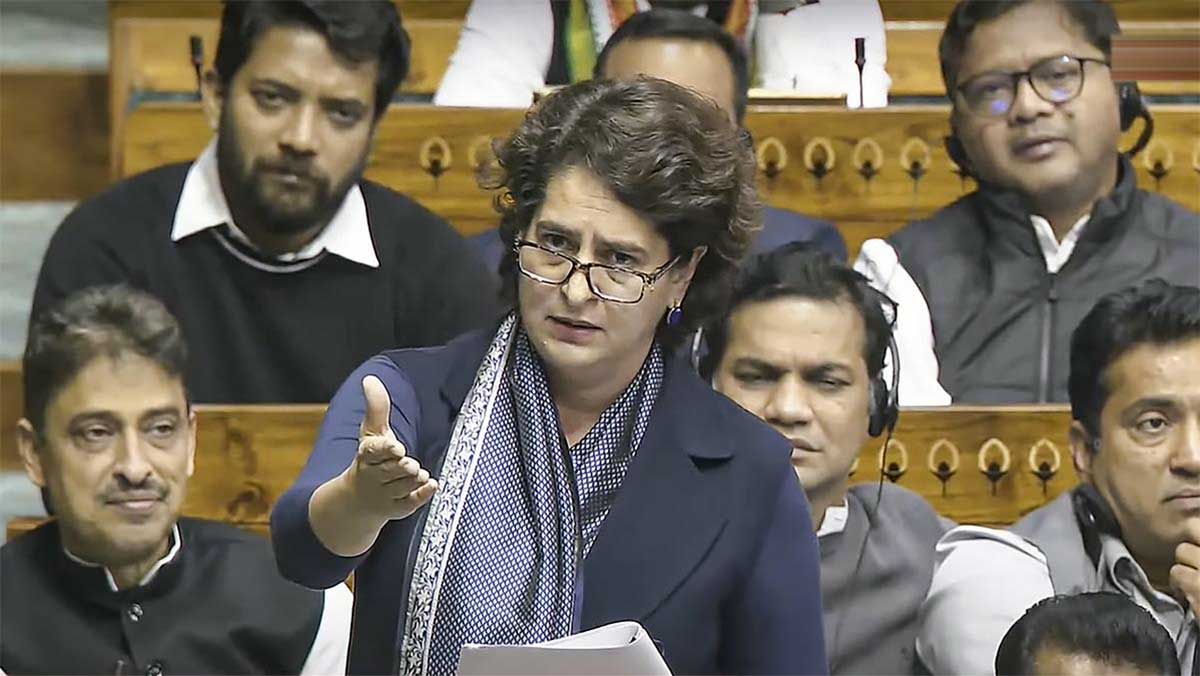 Lok Sabha में Priyanka Gandhi के बयान पर बवाल, शिक्षा मंत्री पर टिप्पणी से सदन में तीखी नोकझोंक