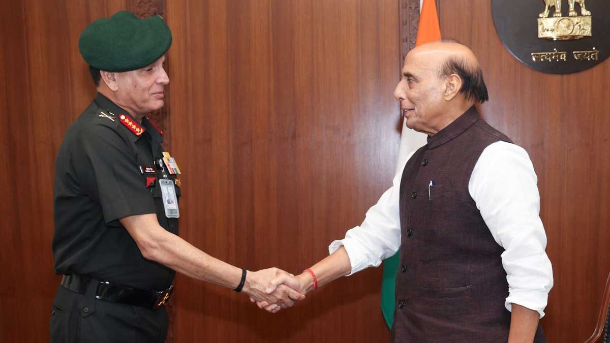 Army Chief General Dhiraj Seth की रक्षा मंत्री राजनाथ सिंह से पहली मुलाकात, Vijay Vision और सेना के आधुनिकीकरण पर हुई अहम चर्चा