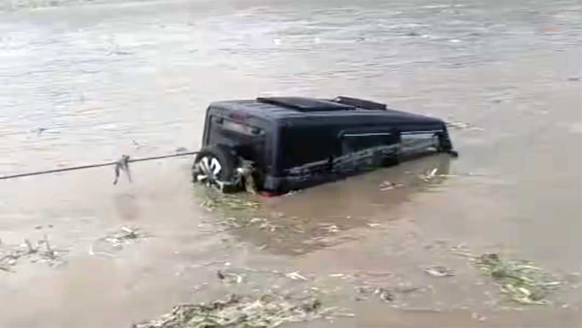 Haridwar Viral News: रील बनाने के चक्कर में गंगा में बह गई थार, उफनती नदी से ऐसे हुआ रेस्क्यू