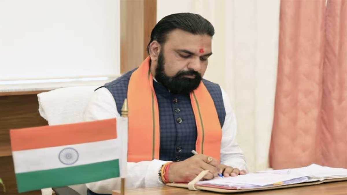 बिहार के विधायकों के PA-PS पर सीएम सम्राट चौधरी सख्त, AI और डिजिटल स्किल बढ़ाने पर दिया जोर