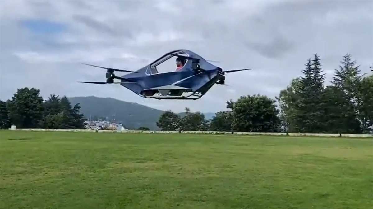 Uttarakhand Flying Car: अल्मोड़ा के रवि टम्टा ने उड़ाई ‘फ्लाइंग कार’, CM धामी भी हुए कायल