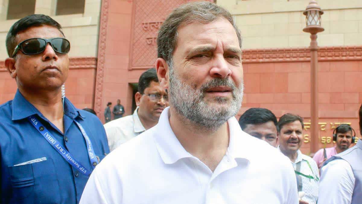UP Politics: 2027 चुनाव से पहले कांग्रेस का बड़ा संगठनात्मक फेरबदल, बदली पूरी टीम, राहुल गांधी की रणनीति पर बढ़ा फोकस