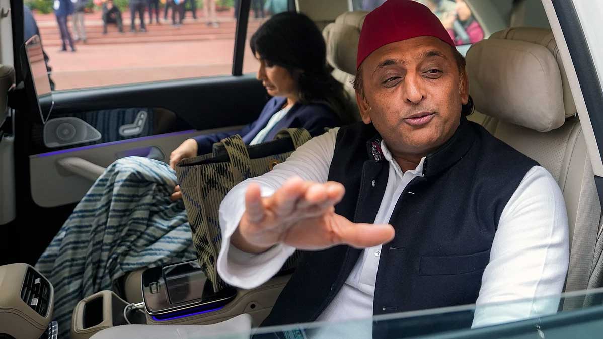 UP Election 2027: अखिलेश यादव का बड़ा ऐलान, बोले- सपा सरकार बनी तो महिलाओं को मिलेंगे 40 हजार रुपये!