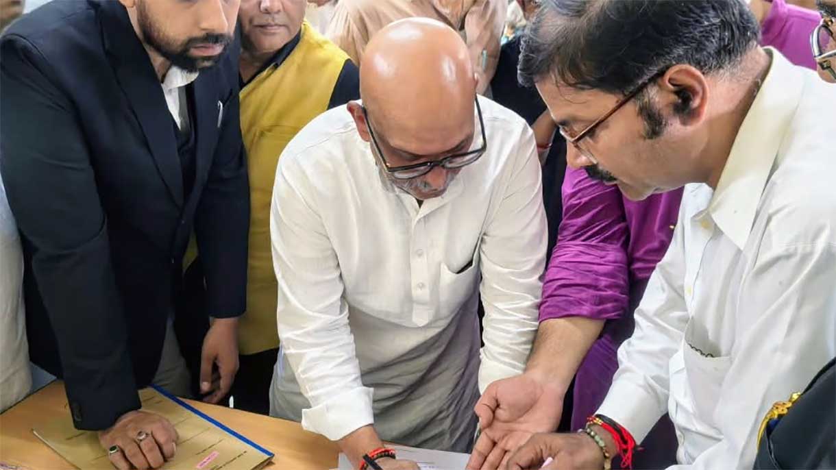 CM योगी के बयान पर भड़के अजय राय, कोर्ट में दाखिल किया मानहानि का मुकदमा; जानें क्या है पूरा मामला