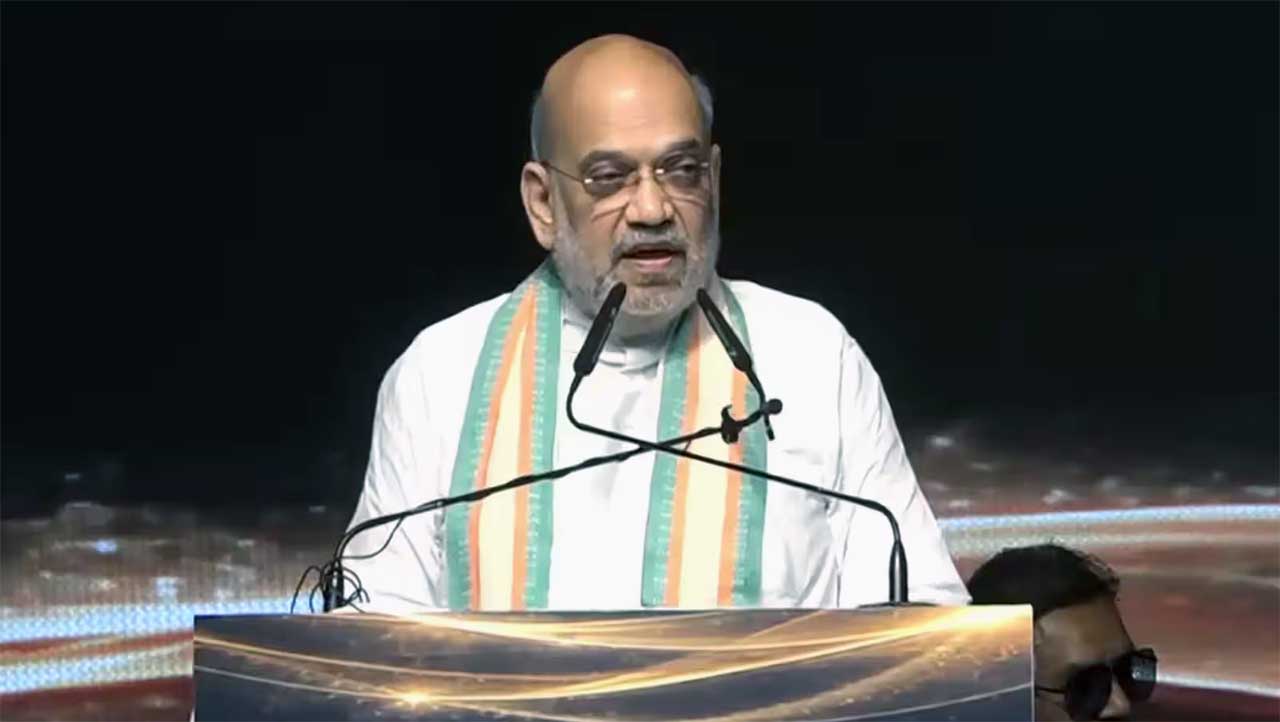Hindi Diwas पर अमित शाह का Gen Z को बड़ा संदेश, बोले- भाषा छोड़ना सबसे बड़ी भूल, अपनी भाषा पर गर्व करें