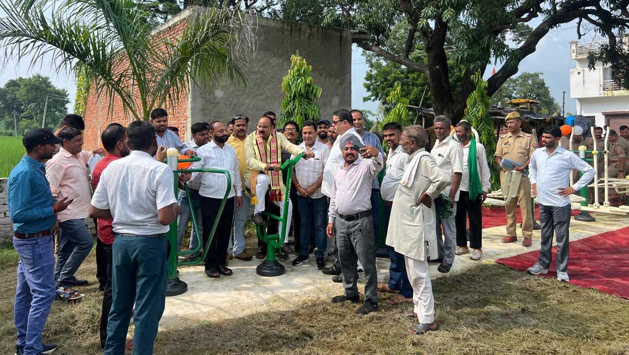 शाहजहांपुर भाजपा सांसद अरुण सागर ने तीन ओपन जिम का किया उद्घाटन, बोले-सरकार ने हर क्षेत्र में कराया विकास