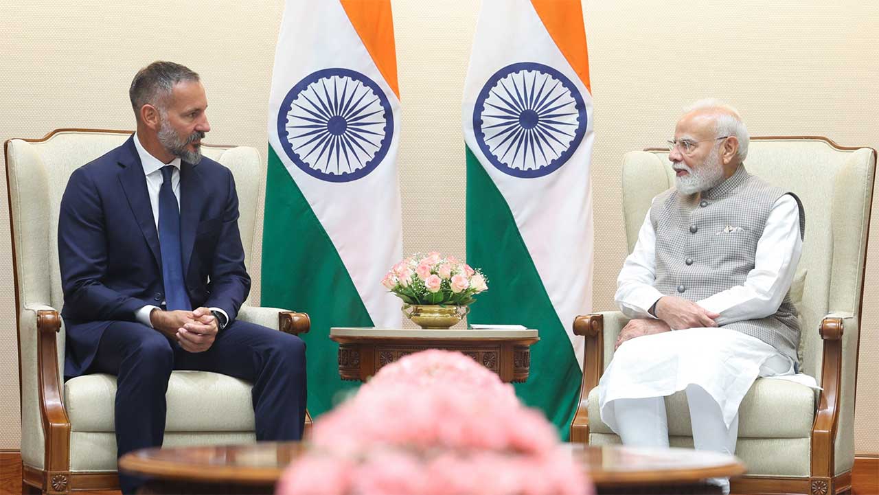 PM मोदी से मिले प्रिंस रहीम आगा खान V, मुलाकात में इन अहम मुद्दों पर हुई चर्चा