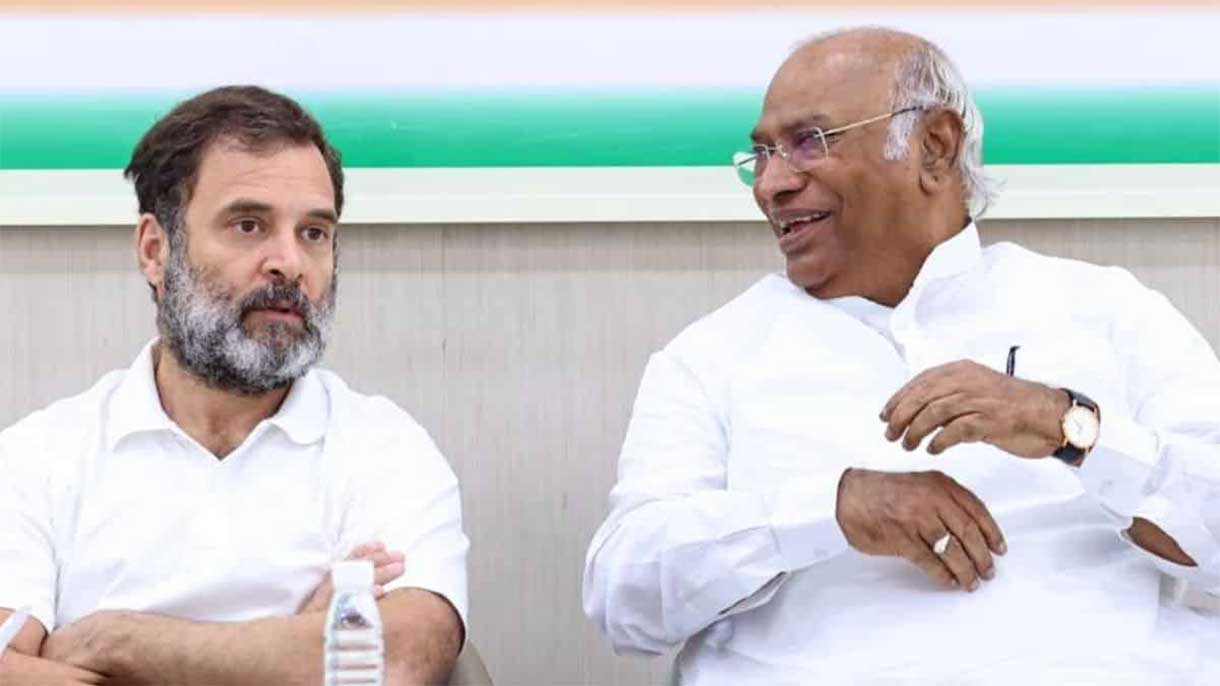 Kharge Purification Row: शुद्धिकरण विवाद पर कांग्रेस का बड़ा दांव, दिल्ली में जुटेंगे सभी दलित सांसद