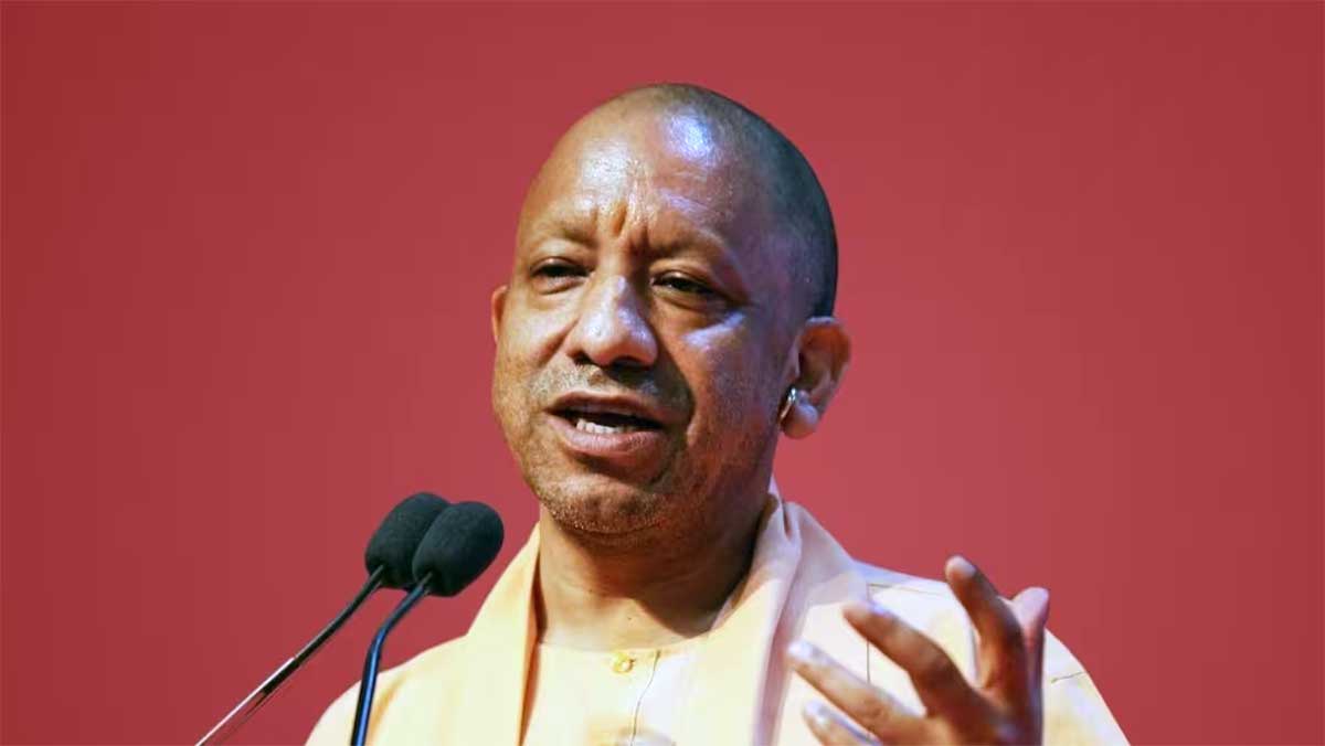 CM योगी का सपा पर इशारों में निशाना! बोले- ‘जब जनप्रतिनिधि ही 12 बजे सोकर उठेगा तो दुर्गति होनी ही है’