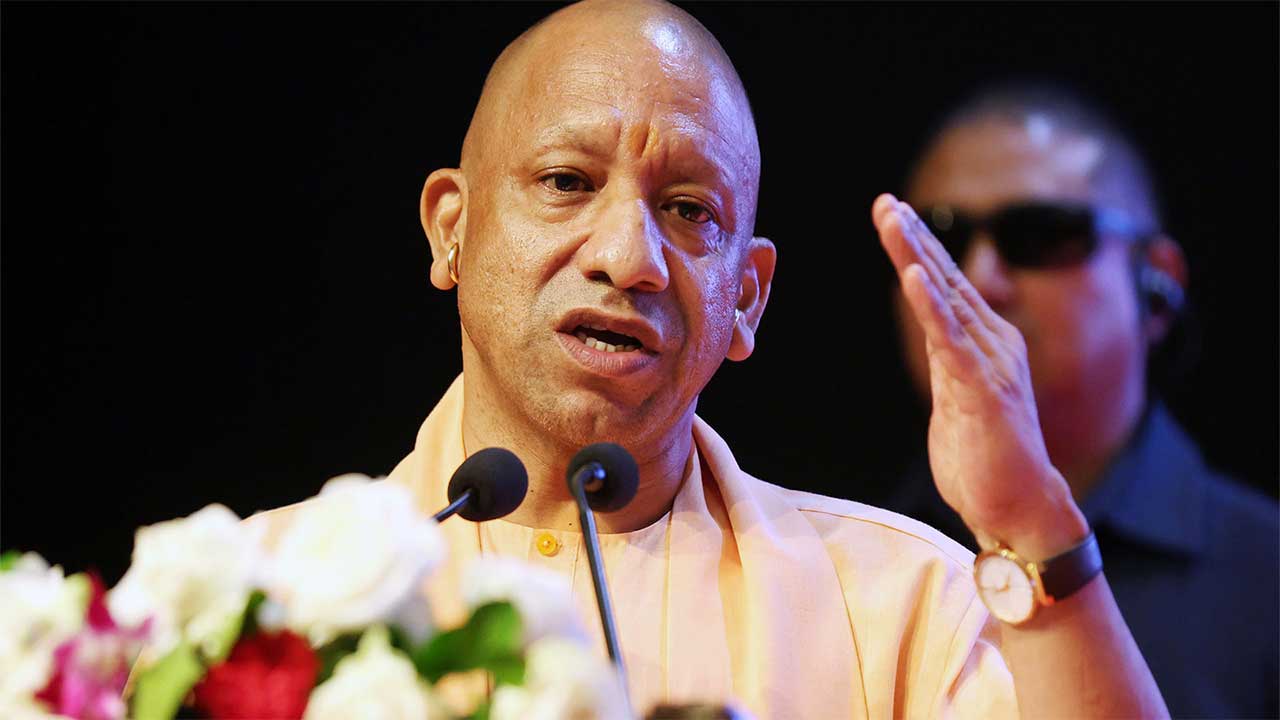UP News: योगी सरकार में चकबंदी व्यवस्था में बड़ा बदलाव, 8 साल में 3,192 गांवों में पूरी हुई प्रक्रिया; 21 लाख से ज्यादा मुकदमों का निस्तारण