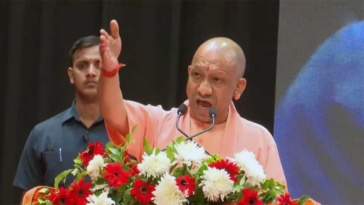 नेहा बोरा के बयान पर सीएम योगी आदित्यनाथ का पलटवार, बोले- अराजकता से नहीं बदलेगी सत्ता