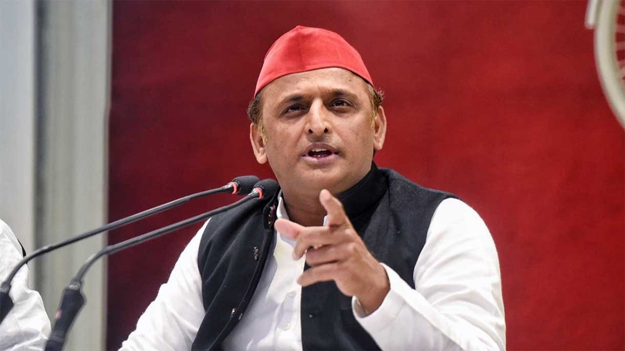 UP Election 2027: अखिलेश यादव का बड़ा ऐलान, शिक्षामित्रों को सरकारी नौकरी देने का किया वादा, BJP पर भी बरसे