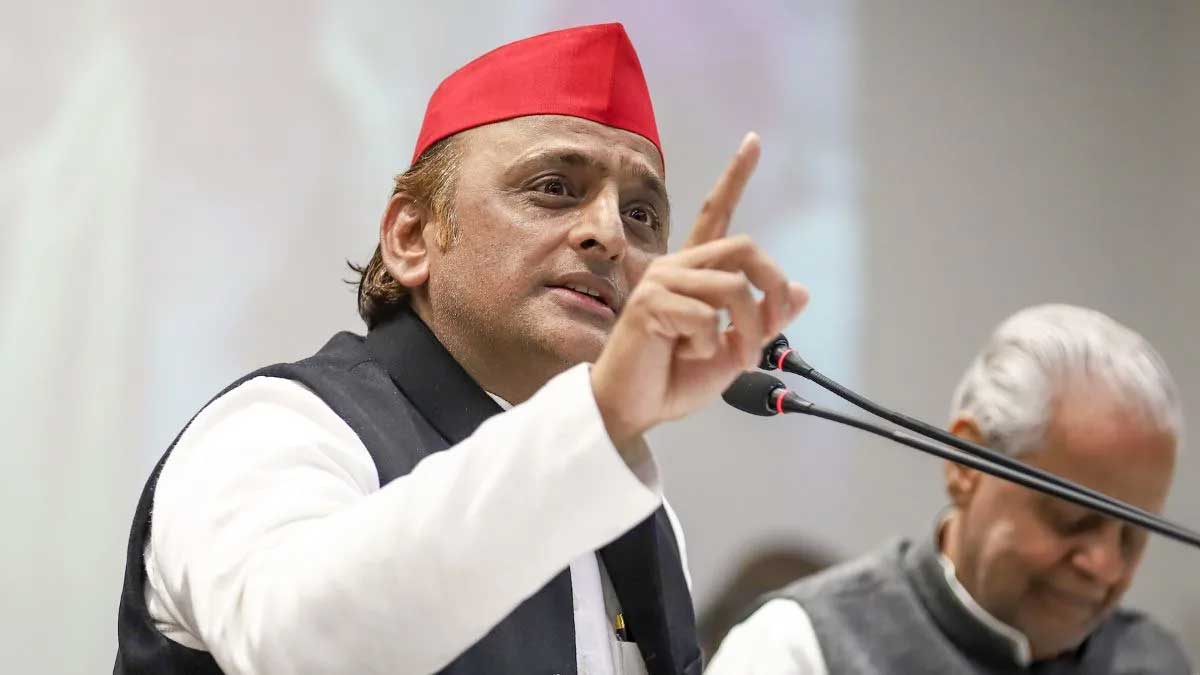 UP Election 2027: अखिलेश यादव का नया चुनावी दांव! अब हर जिले के लिए अलग घोषणा पत्र बनाएगी समाजवादी पार्टी