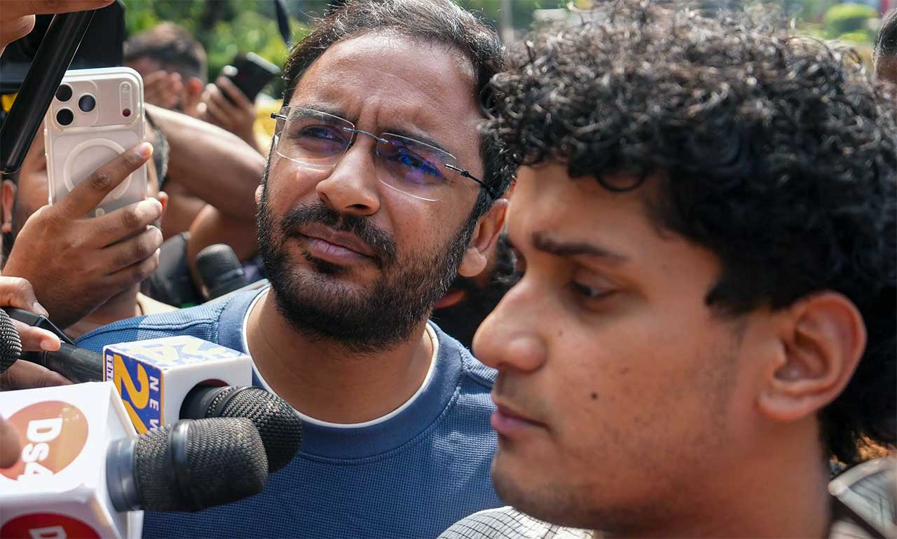 Delhi High Court: CJP नेताओं की याचिका वापस लेने पर NCP (SP) का बयान, अनीश गावंडे बोले- सिर्फ तिरंगा लहराया था