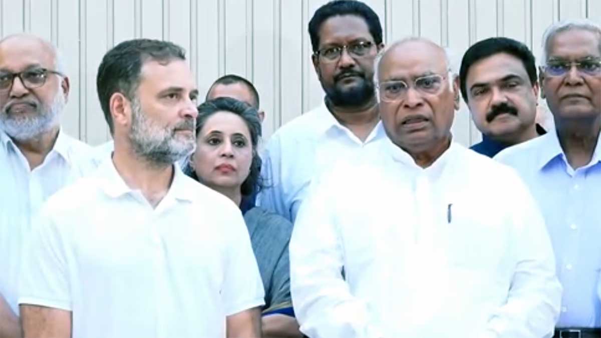 Rahul Gandhi: ‘लोकतंत्र की बहाली के लिए आखिर तक लड़ेंगे’, INDIA ब्लॉक की प्रेस कॉन्फ्रेंस में PM मोदी और अमित शाह पर साधा निशाना