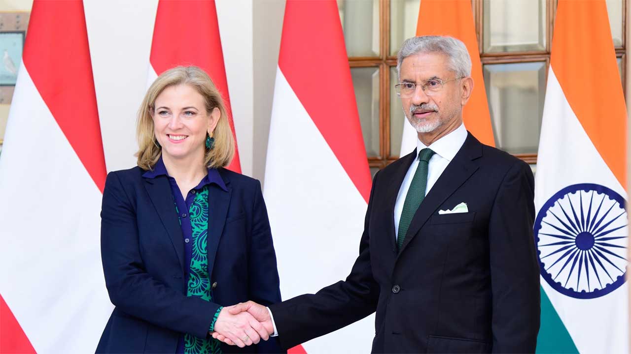 India-Austria Relations: एस जयशंकर की ऑस्ट्रियाई विदेश मंत्री से मुलाकात, FTA और रणनीतिक साझेदारी पर हुई अहम चर्चा