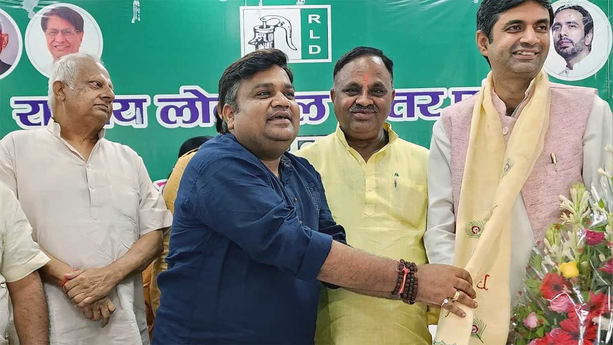 UP में 150 सीटों पर अड़ी कांग्रेस? SP से गठबंधन पर RLD का बड़ा तंज, बढ़ी सियासी हलचल