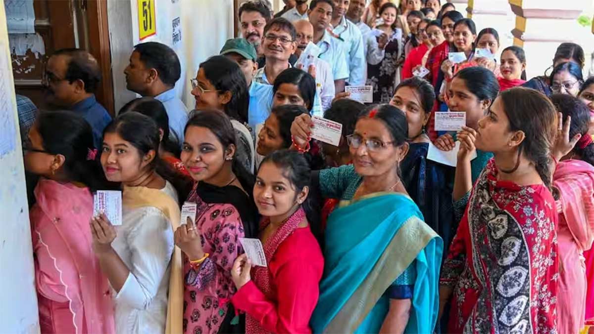 UP MLC Election 2026: यूपी विधान परिषद की 11 सीटों पर वोटिंग, जानें कहां कितनी वोटिंग