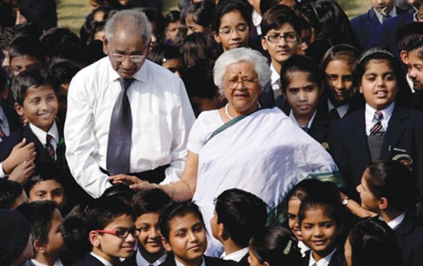  होली का एक ही है संदेश - प्रेम और भाईचारा - डॉ. जगदीश गाँधी, संस्थापक, सी.एम.एस. 