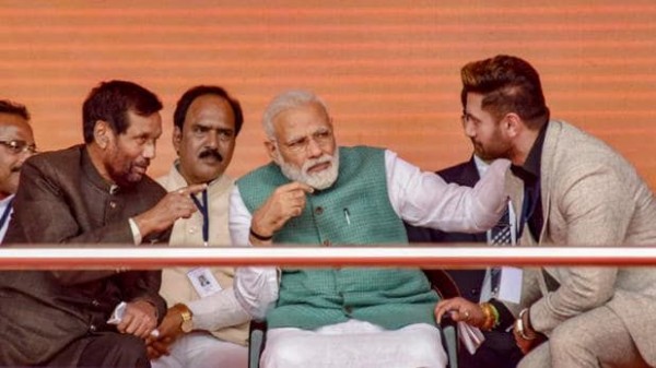 चिराग पासवान ने चुनाव आयोग को लिखी चिट्ठी- बिहार चुनाव टाल दें