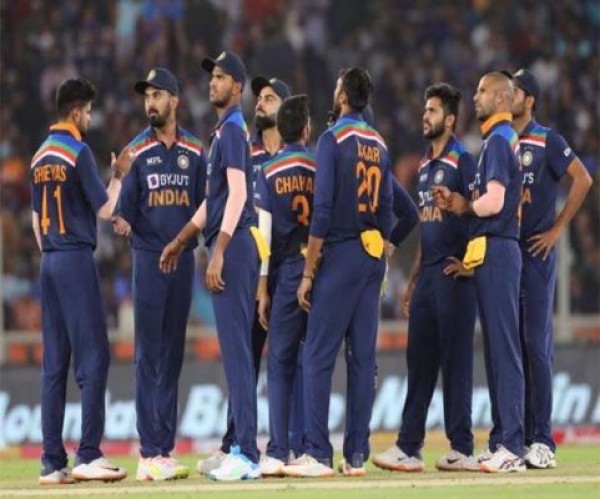रवि शास्त्री की युवाओं में आत्मविश्वास भरने की योग्यता अविश्वसनीय : गावस्कर