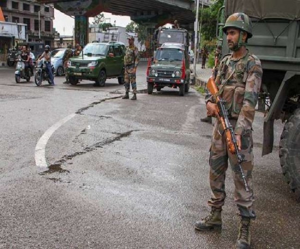 लाल चौक ग्रेनेड हमले में पकड़े गए तीनों आतंकी निकले छात्र