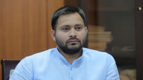 पोस्टल वोट को लेकर तेजस्वी यादव ने लगाया गंभीर आरोप