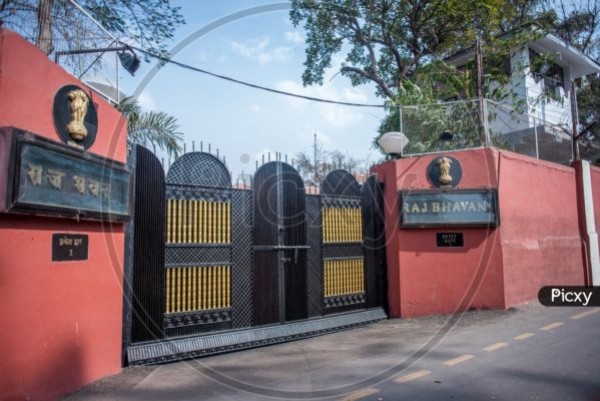 राजभवन में मंडराया कोरोना का खतरा, आगामी आदेश तक सौजन्य भेंट पर लगी रोक