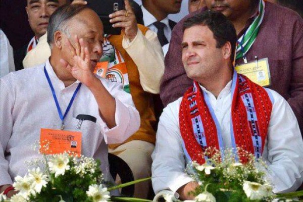 मणिपुर में कांग्रेस ने किया सरकार बनाने का दावा पेश, नौ विधायकों ने दिया था इस्तीफा