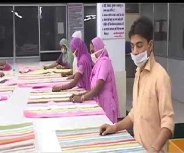 टेक्सटाइल सेक्टर को मिलेगा बूस्टर डोज, सरकार तैयार कर रही है योजना