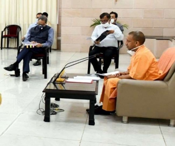 मालवाहक गाड़‍ियों के लिए नहीं होगी परमिट की जरूरत