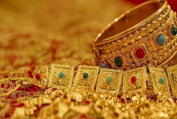 कमजोर मांग से Gold वायदा कीमतों में नरमी