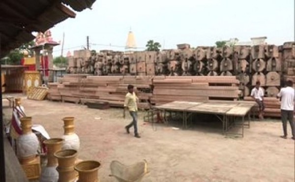 अयोध्या के महंत ने अमित शाह को लिखा पत्र, कहा- राम मंदिर के नाम पर करोड़ों की हुई ठगी