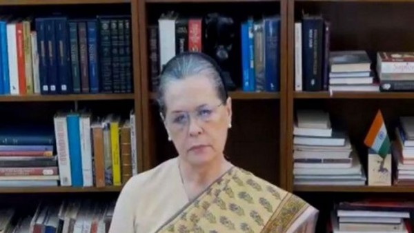 सोनिया गांधी ने की कोरोना के हालात पर सर्वदलीय बैठक बुलाने की अपील