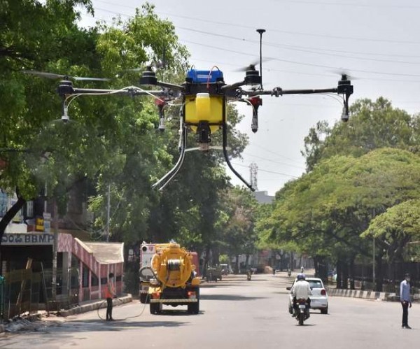 वाराणसी और चंड़ीगढ़ में सेनिटाइजेशन ऑपरेशन