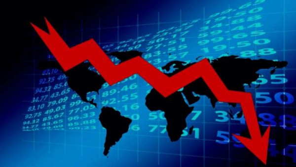 आपकी नौकरी पर मंडरा रहा है खतरा, IMF ने वैश्विक मंदी पर दी ये गंभीर चेतावनी