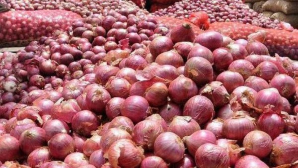 प्याज व्यापारियों पर लगाई गई स्टॉक लिमिट, कीमतों को नियंत्रण में रखने के लिए कदम