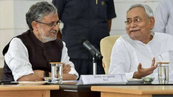 दिल्ली के बाद अब बिहार के चुनाव पर सबकी नजर, RJD का दावा- नीतीश को हराएंगे